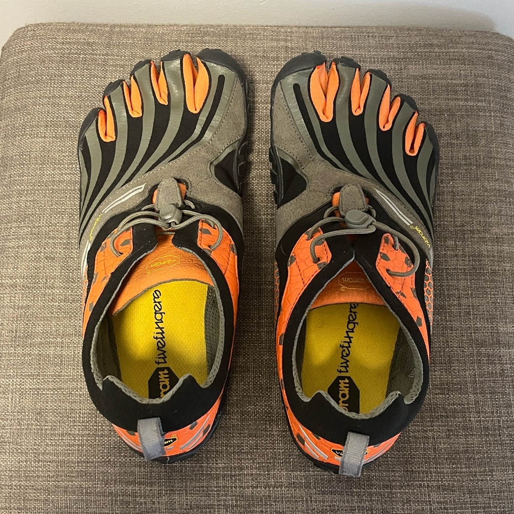 Vibram FiveFingers Spyridon LS 9,5